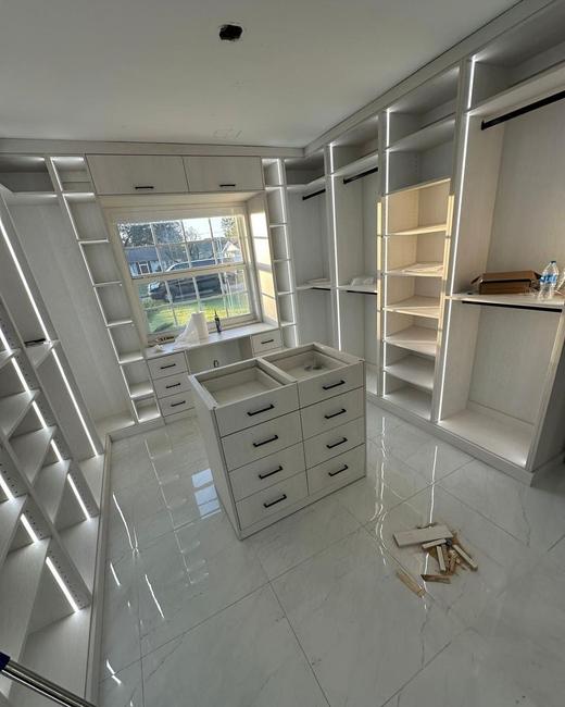 Walk-in with island — Aguilar Home Solutions, Southwest Florida